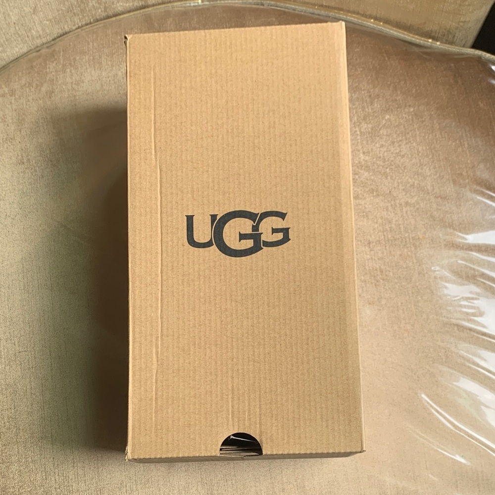 Ugg Tan Shoe Box - image 2
